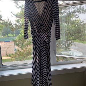Size 14, flattering Ralph Lauren dress!